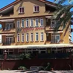 Hotel Marina 2*