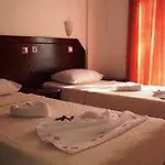 Marina Otel 2*
